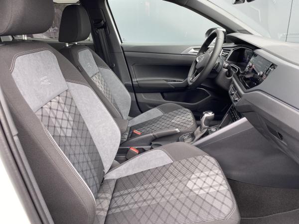 Volkswagen Taigo 1.5 TSI DSG R-Line RFK AHK BLACK IQ.DRIVE