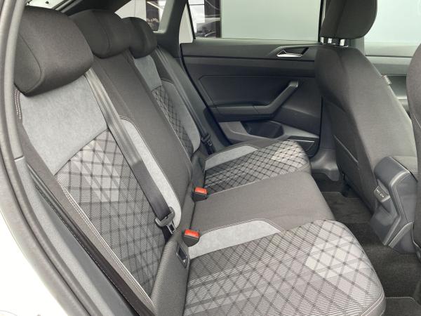 Volkswagen Taigo 1.5 TSI DSG R-Line RFK AHK BLACK IQ.DRIVE