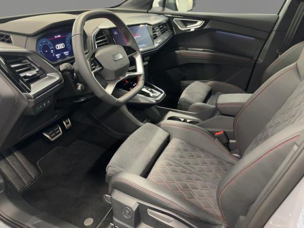 Audi Q4 e-tron Q4 Sportback e-tron 35 AHK MATRIX RFK NAVI