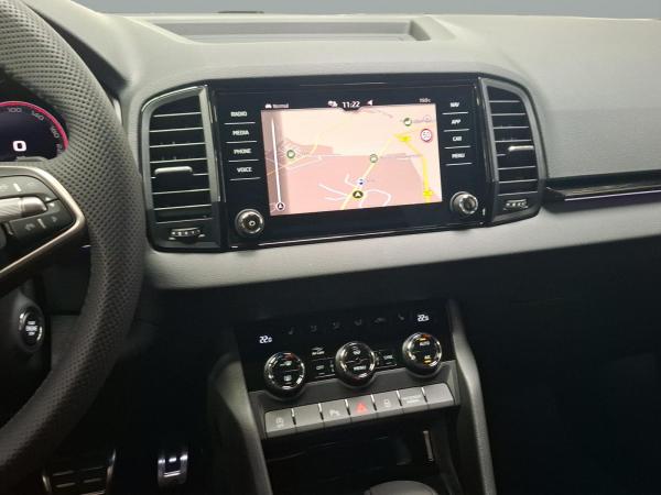 Skoda Karoq Sportline Fahrass+ AHK 19" Navi Kam Komfort
