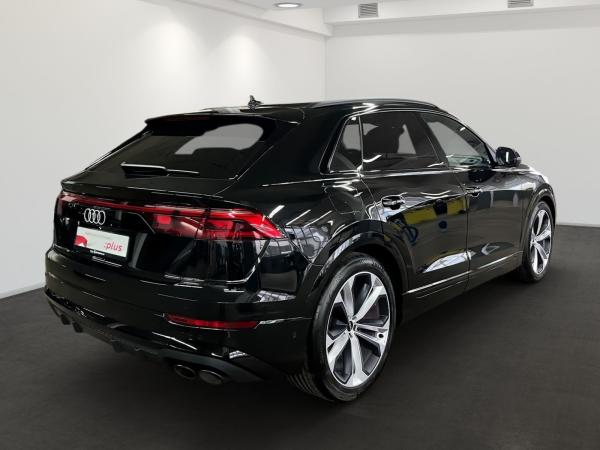 Audi SQ8 AHK B&O Fahrwerkspaket advanced Nachtsicht