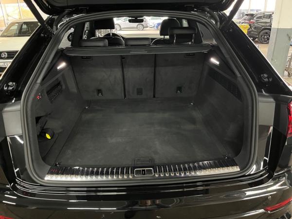 Audi SQ8 AHK B&O Fahrwerkspaket advanced Nachtsicht