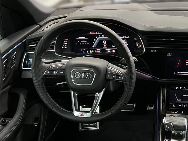 Audi SQ8 AHK B&O Fahrwerkspaket advanced Nachtsicht