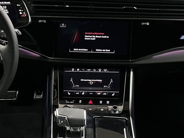 Audi SQ8 AHK B&O Fahrwerkspaket advanced Nachtsicht