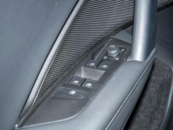 Volkswagen Tayron 2.0 TDI 4M Life 7-Sitzer DCC AHK Kamera