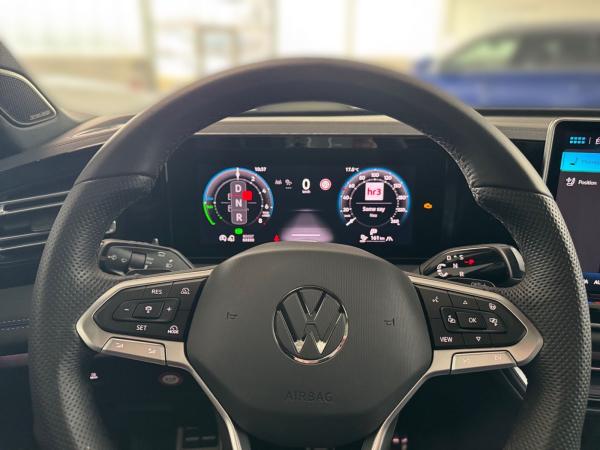 Volkswagen Tiguan R-Line 1.5TSI eHybrid +AHK+LEDER+