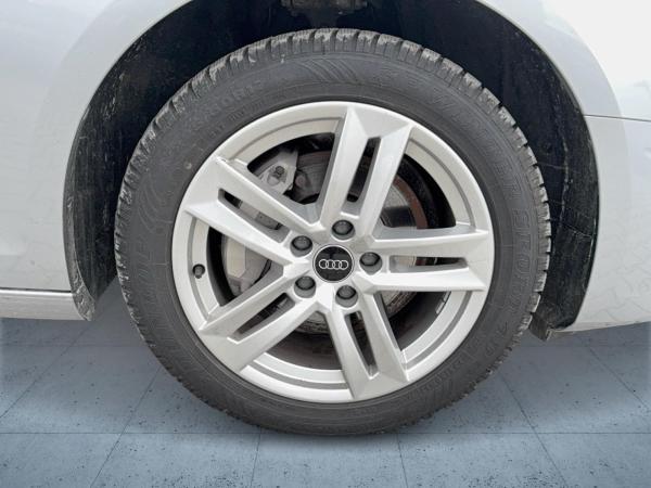 Audi A4 Avant 40 TDI S tr. Stdhzg AHK Cam ACC FLA LED