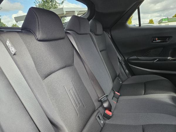 Toyota C-HR 2.0-l-VVTi Teamplayer