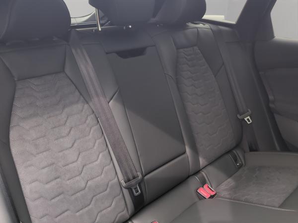 Audi A6 e-tron Avant performance 270 kW *AHK *Panorama Glasdach *Bang & Olufsen