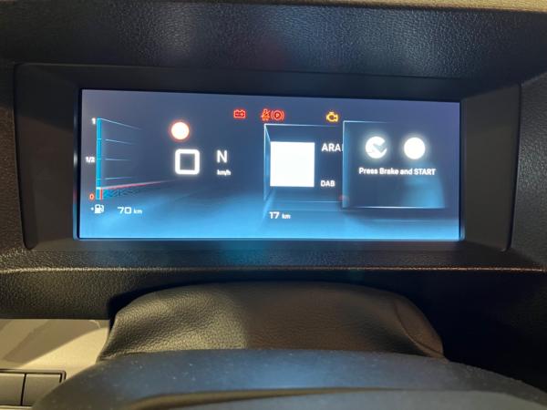 Citroën SpaceTourer Spacetourer 2.2 Diesel 180 Plus M AHK+LED+Navi