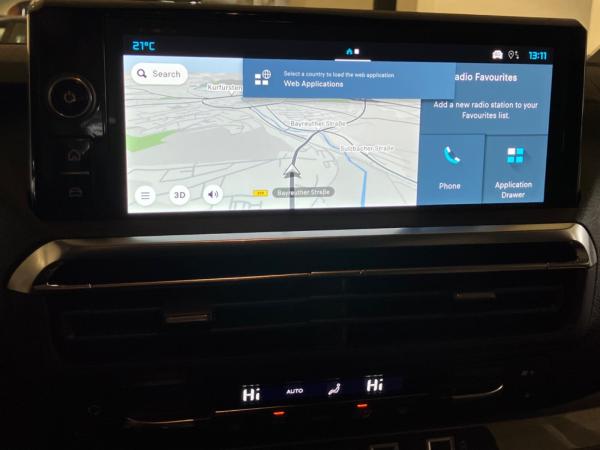 Citroën SpaceTourer Spacetourer 2.2 Diesel 180 Plus M AHK+LED+Navi