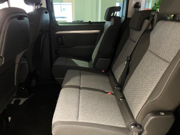 Citroën SpaceTourer Spacetourer 2.2 Diesel 180 Plus M AHK+LED+Navi