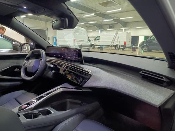 Peugeot 5008 1.2 Rückfahrkamera,Sitzheizung,Tempomat