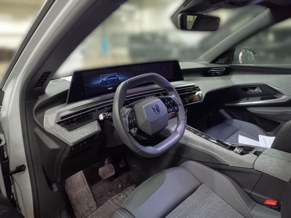 Peugeot 5008 1.2 Rückfahrkamera,Sitzheizung,Tempomat