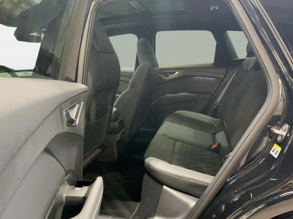 Audi Q4 e-tron Q4 45 e-tron ACC AHK AUT Fernlichtass. LM