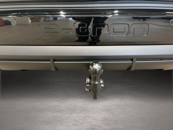 Audi Q4 e-tron Q4 45 e-tron ACC AHK AUT Fernlichtass. LM