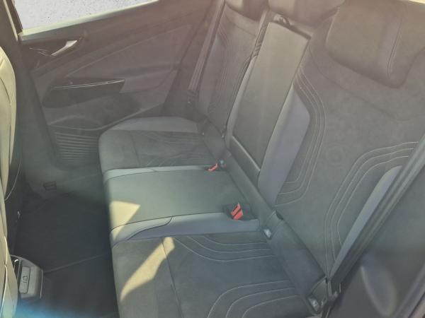 Volkswagen ID.5 Pro Performance 77kWh ACC,Navi,AHK