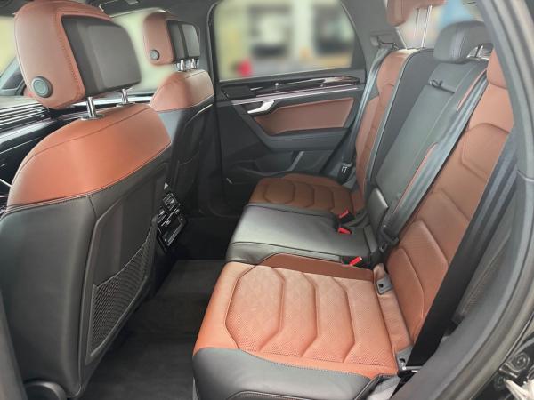 Volkswagen Touareg R-Line 3.0TDI +AHK+KAMERA+STDHZ+