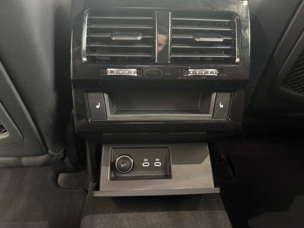 Volkswagen Touareg R-Line 3.0TDI +AHK+KAMERA+STDHZ+