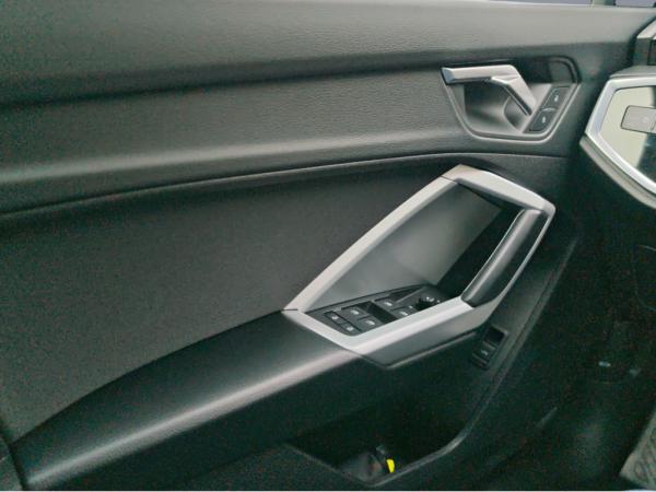 Audi Q3 35 TFSI advanced S-tronic