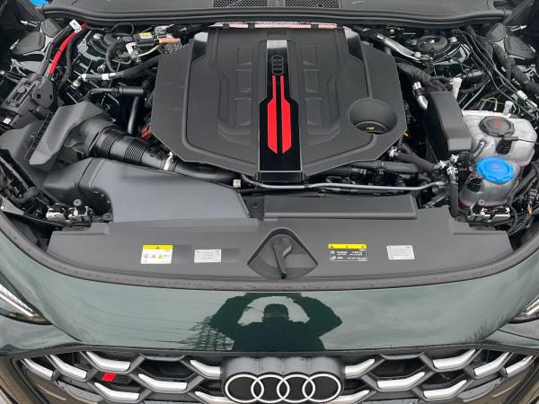 Audi S5 Avant TFSI quattro S tronic Pano AHK B&O