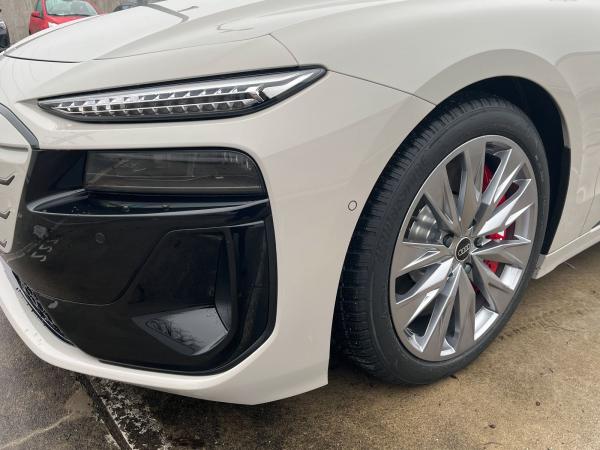 Audi S6 e-tron S6 Avant e-tron quattro AHK B&O Pano Head-Up Matrix