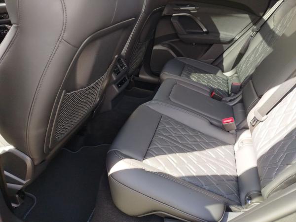 Audi SQ5 edition one TFSI S tronic AHK Panorama Standheizung