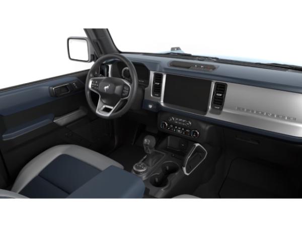 Ford Bronco Outer Banks 4x4 in Azure Grey Metallic