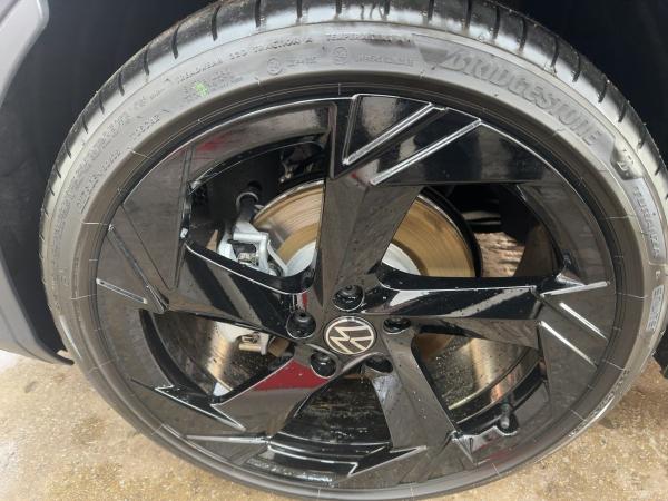 Volkswagen T-Roc R-Line 1.5 l eTSI OPF DSG