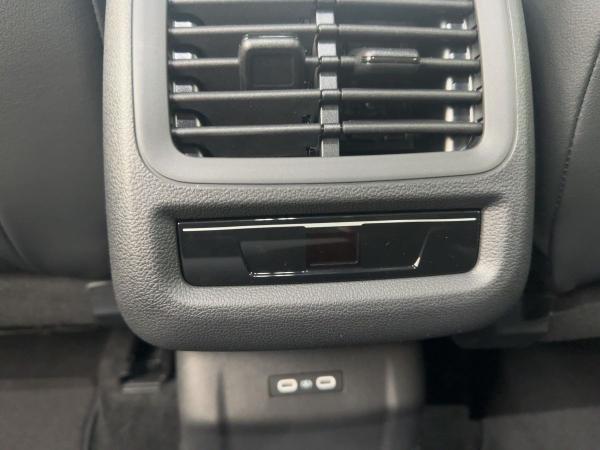 Volkswagen T-Roc R-Line 1.5 l eTSI OPF DSG