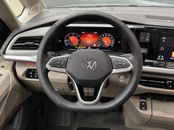 Volkswagen T7 Multivan LÜ 2.0 TDI DSG Life 7-S. VIS-A-VIS LED NAVI-PRO 5-J-GAR AHK Volkswagen T7 Multivan LÜ 2.0 TDI DSG Life 7-S. VIS-A-VIS LED NAVI-PRO 5-J-GAR AHK