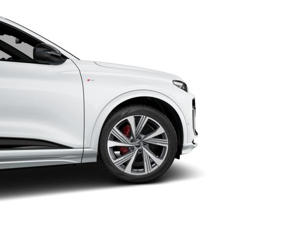 Audi e-tron Q6 Sportbackperformance S line/AHK/Pano/HuD/Assist/Luft