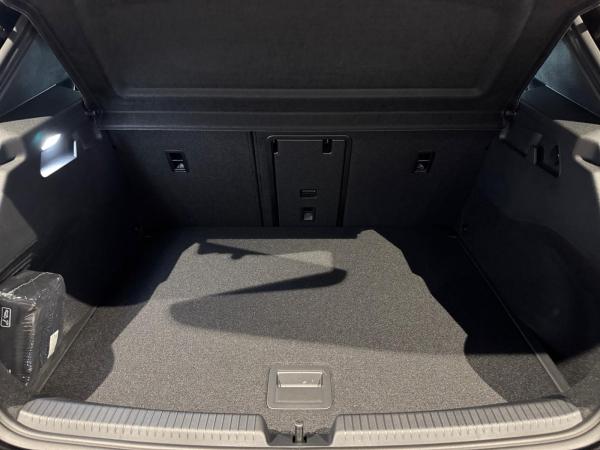 Cupra Born VZ *HuD*Navi*Wärmep.*Sennheiser*Kamera*