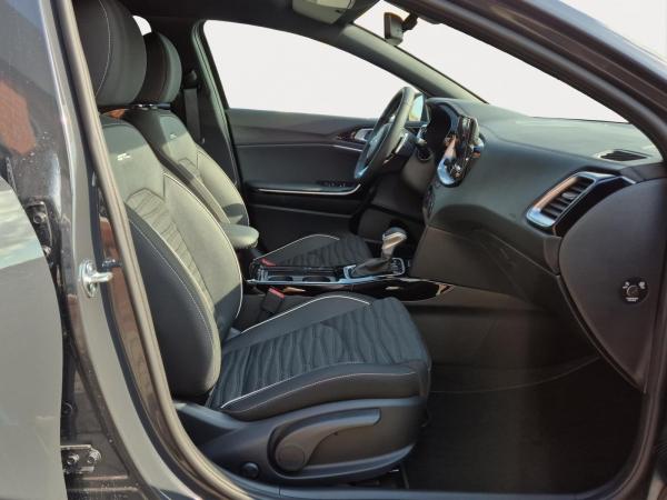 Kia Ceed SW 1.5T DCT7 GT-Line | TECH | el. HECKKLAPPE | GEWERBLICH