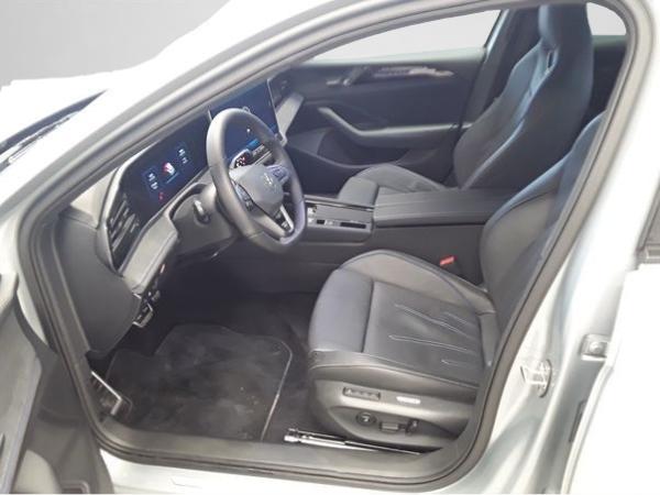 Volkswagen Passat 1,5 TSI Hybrid R-Line DSG RFK/NAVI/LES/Sitzheizung vo./u.v.m.