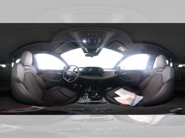 Audi Q6 e-tron Q6 SUV e-tron quattro Matrix ACC Pano HUD Luft