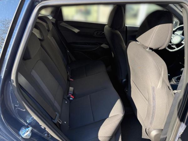 Hyundai i20 1.0 T-GDI 90 PS MT Blackline, BOSE, VERFÜGBAR