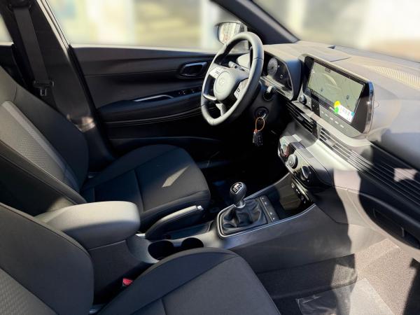 Hyundai i20 1.0 T-GDI 90 PS MT Blackline, BOSE, VERFÜGBAR