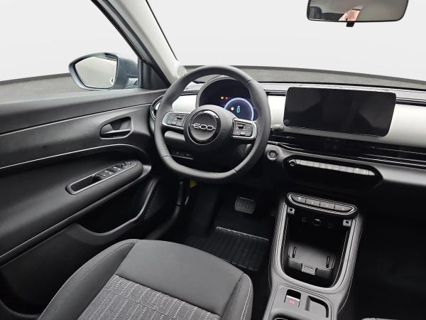 Fiat 600 1.2 T3 HYBRID DCT BUSINESS EDITION MJ26 ALLWETTERREIFEN