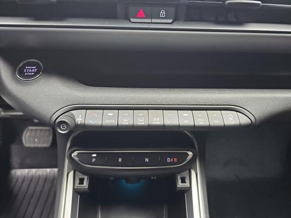 Jeep Avenger AVENGER FÖRDERFÄHIG ELEKTRO SUMMIT MJ26 LEDERSITZE INFOTAINMENT & KOMFORTPAKET