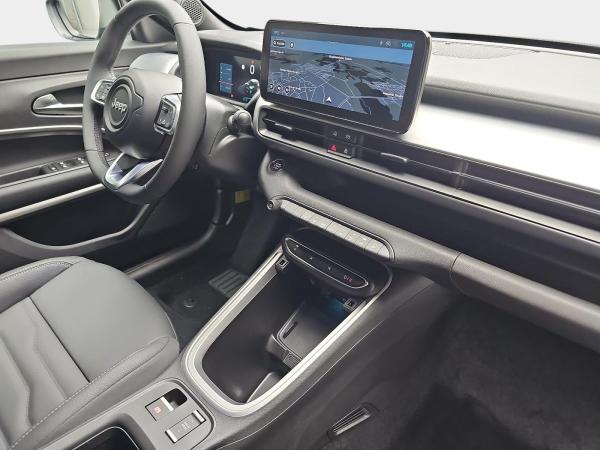 Jeep Avenger AVENGER FÖRDERFÄHIG ELEKTRO SUMMIT MJ26 LEDERSITZE INFOTAINMENT & KOMFORTPAKET