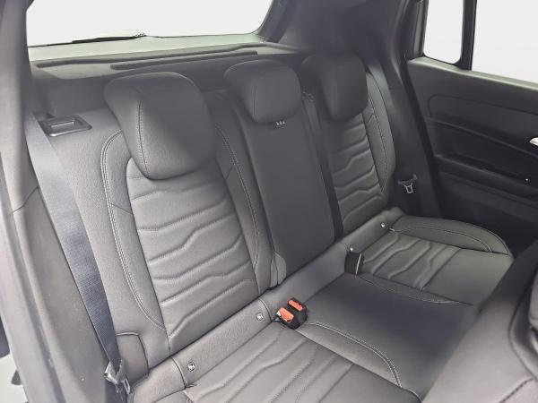 Jeep Avenger AVENGER FÖRDERFÄHIG ELEKTRO SUMMIT MJ26 LEDERSITZE INFOTAINMENT & KOMFORTPAKET