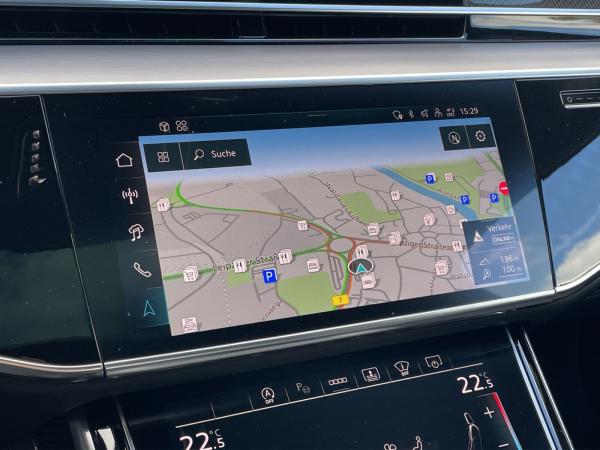 Audi A8 50 TDI qu. S line Matrix HuD Pano AHK StandHZ
