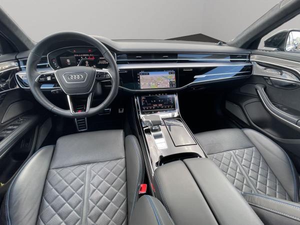 Audi A8 50 TDI qu. S line Matrix HuD Pano AHK StandHZ