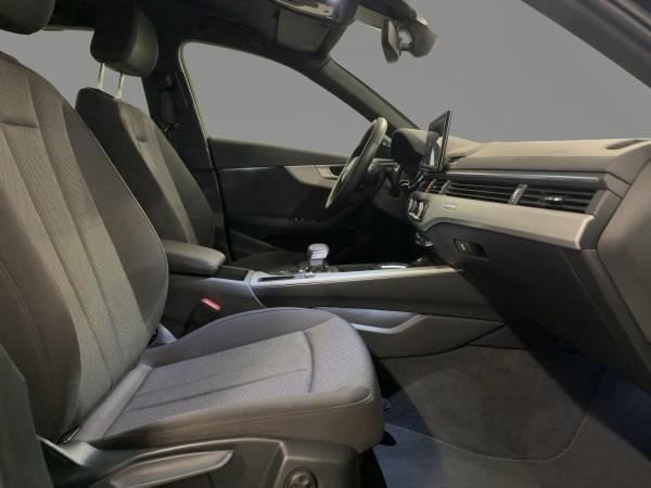 Audi A4 Limousine Advanced 40 TDI S tr. PDC AHK NAVI