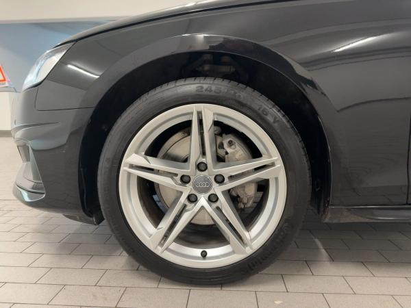 Audi A4 Limousine Advanced 40 TDI S tr. PDC AHK NAVI