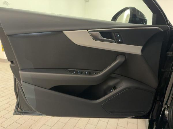 Audi A4 Limousine Advanced 40 TDI S tr. PDC AHK NAVI