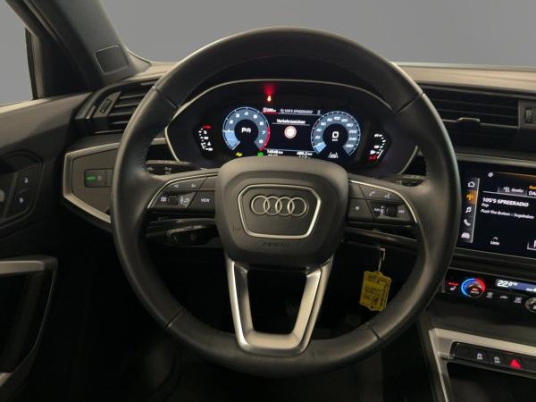 Audi Q3 35 TFSI S tr. AHK LED VIRTUAL PDC
