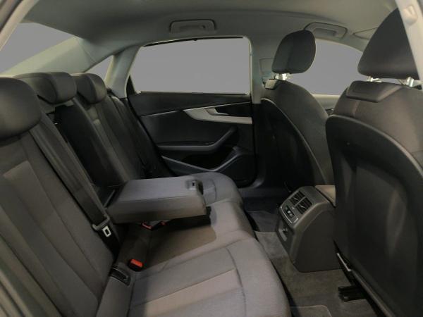 Audi A4 S line 35 TDI S tr. LED RFK NAVI SITZHZG