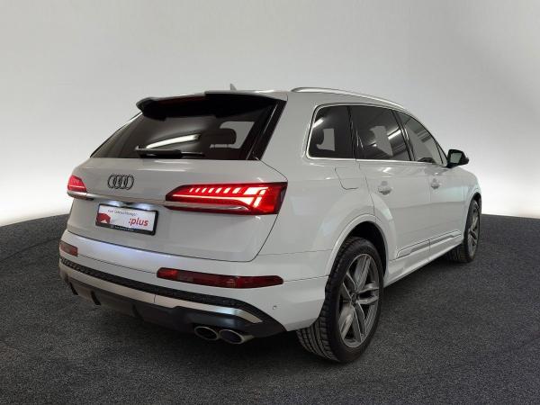 Audi SQ7 TFSI tiptr. AHK STDHZG 7.SITZER HUD PANO RFK